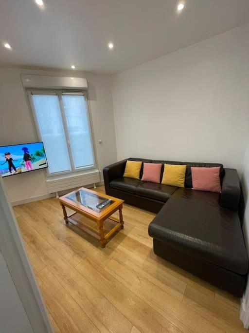Paris Centre Clamart Hopital Percy Appart 2 Pieces Tres Lumineux Grand Экстерьер фото